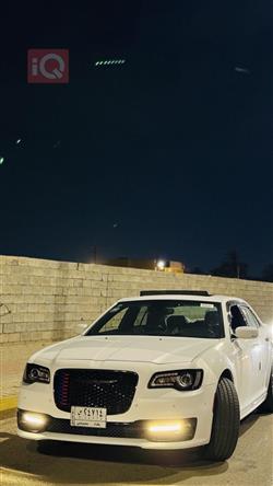 کرایسلەر 300